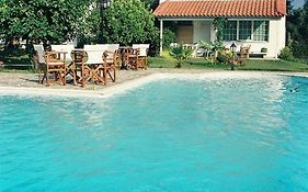Nicolas Village Club